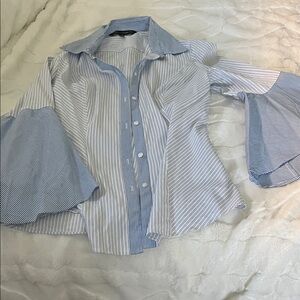 White House Black Market Blue and White Striped Shirt women’s size 6